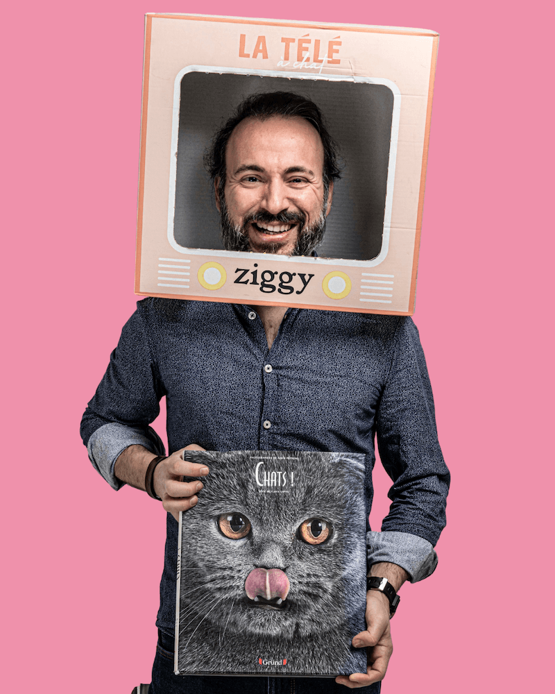 Davide, responsable entrepôt chez Ziggy, l'alimentation pour chat française, saine, naturelle et sans céréales