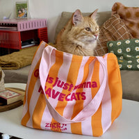 Tote bag Ziggy avec illustration chat, vue portée